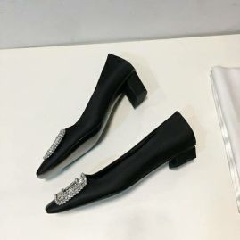 Picture of Roger Vivier Shoes Women _SKUfw132587515fw